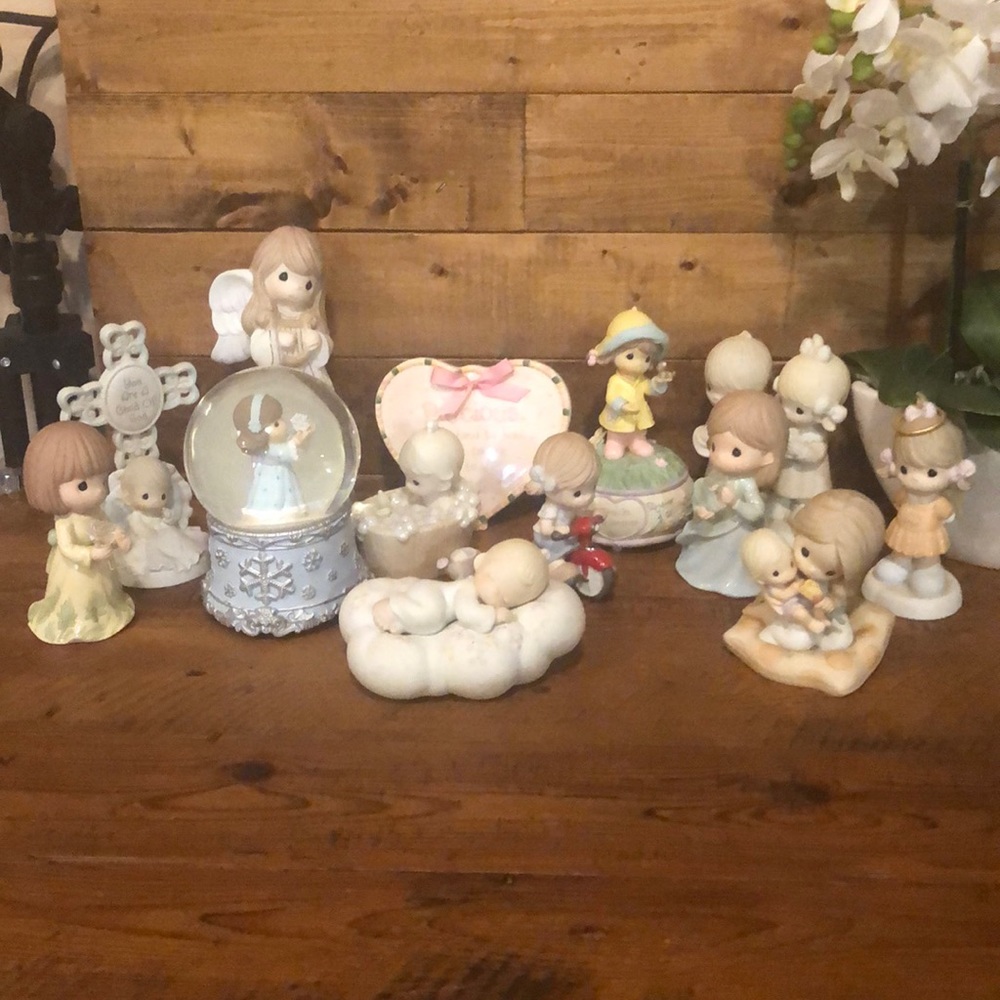 13 pc. Precious moments bundle